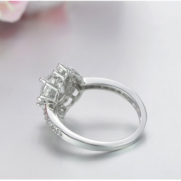 NEW 925 Sterling Silver Round Diamond Halo Ring - Picture 5 of 5